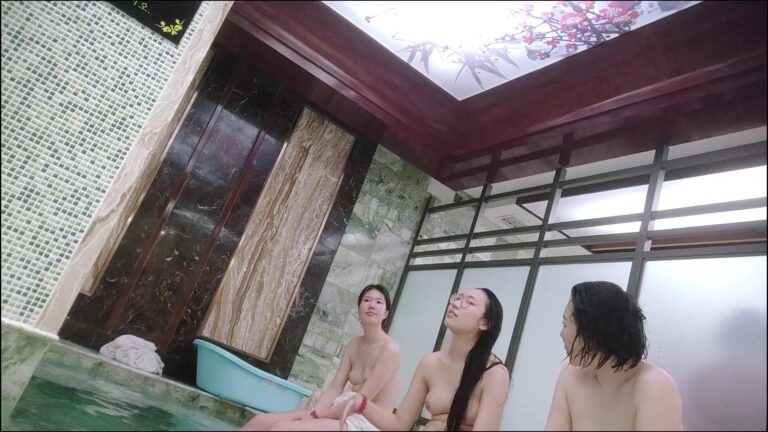 洗浴中心偷拍