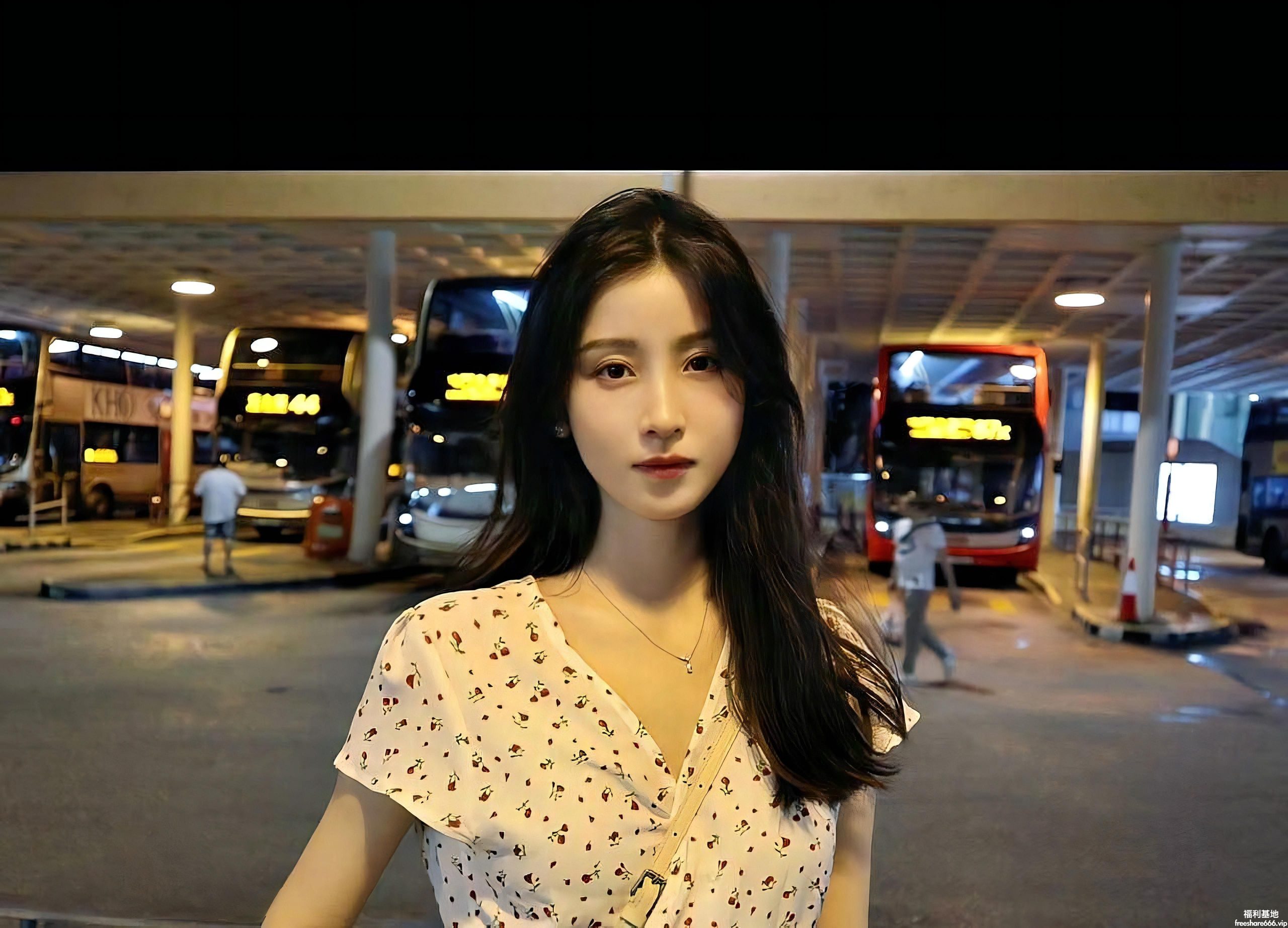 美院气质艺术生宋婷与男友性爱视图16V/73P/2.8G